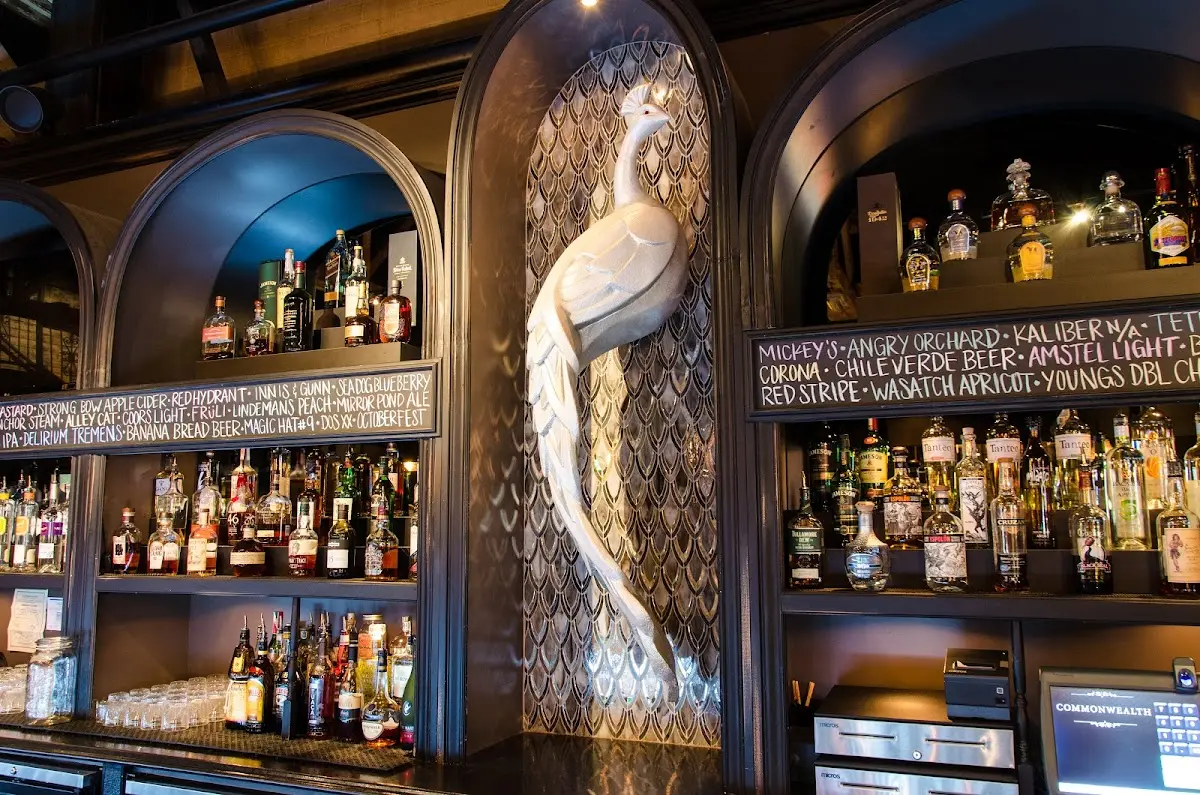 Downtown Las Vegas Happy Hour Guide (Fremont Street & Beyond)