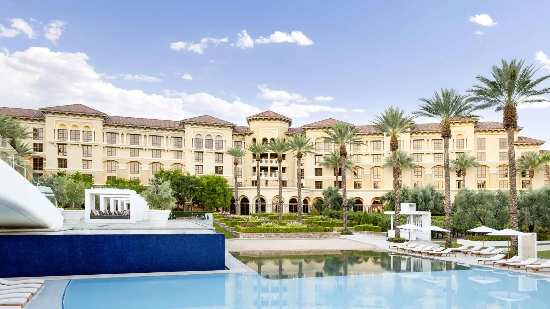 Blue Ribbon Sushi Bar & Grill - GVR